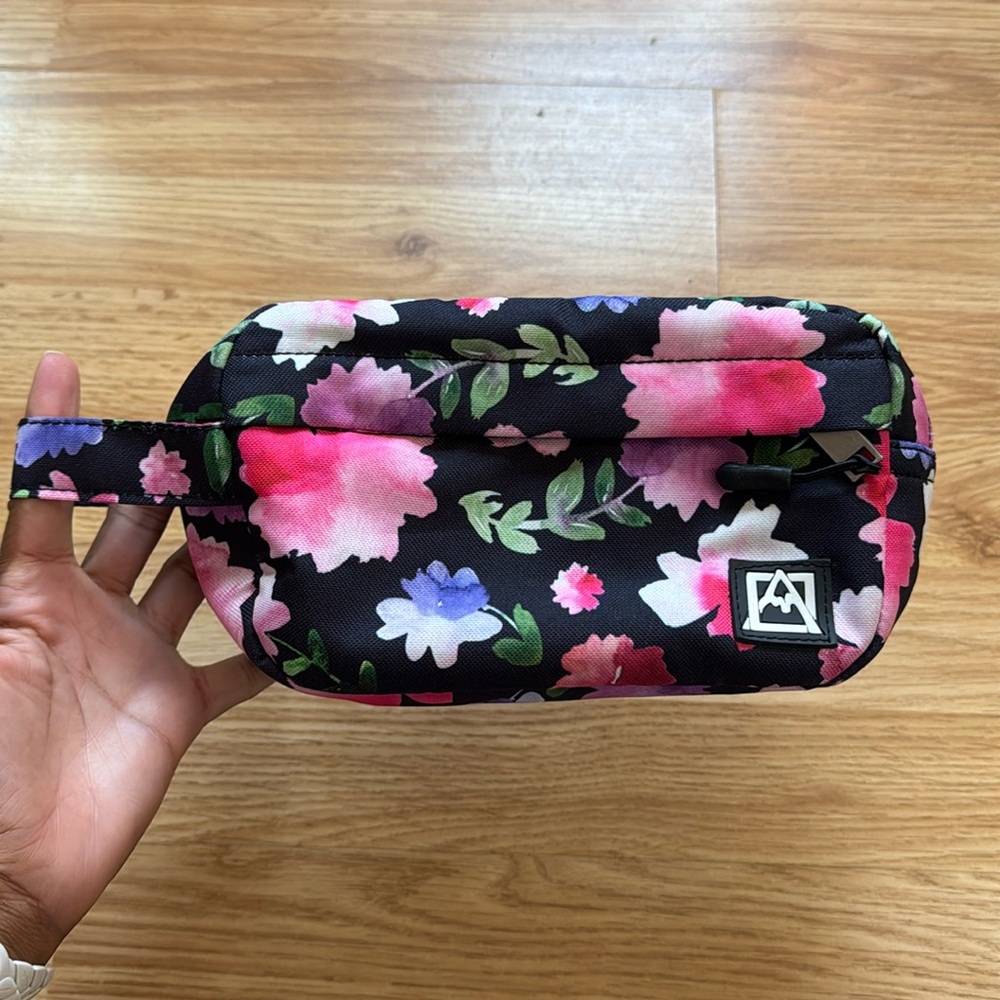 Floral Toiletry Bag 🌺
